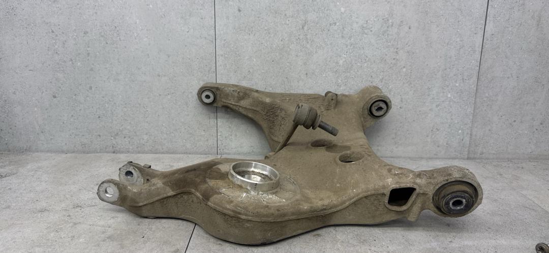 рычаг задний левый Land Rover Range Rover Sport 2 поколение (2013 - 2017), JPLA5B531AA - фото №1