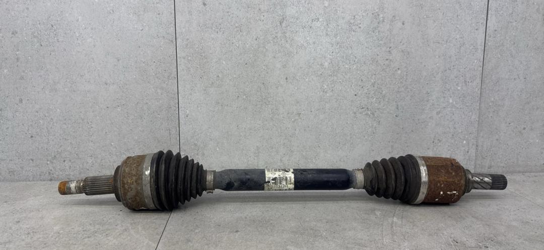 полуось передняя левая (приводной вал, ШРУС) Renault Laguna 3 поколение (2007 - 2012), 391016312R - фото №1