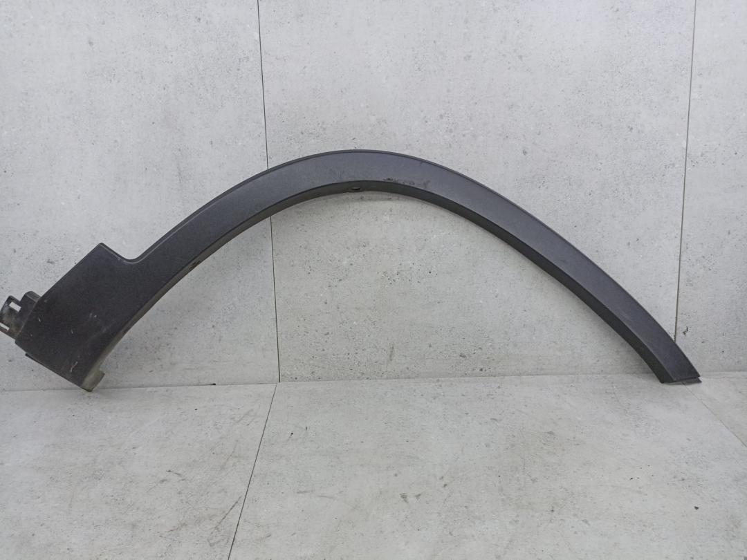 молдинг крыла Kia Sorento 2 поколение 2012, 2.2 л., D4HB, дизель, 877142P010 - фото №1