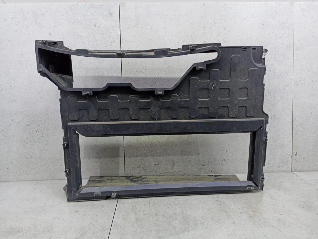 воздуховод (дефлектор) радиатора Renault Arkana 1 поколение 2019, 215592894R - фото №1