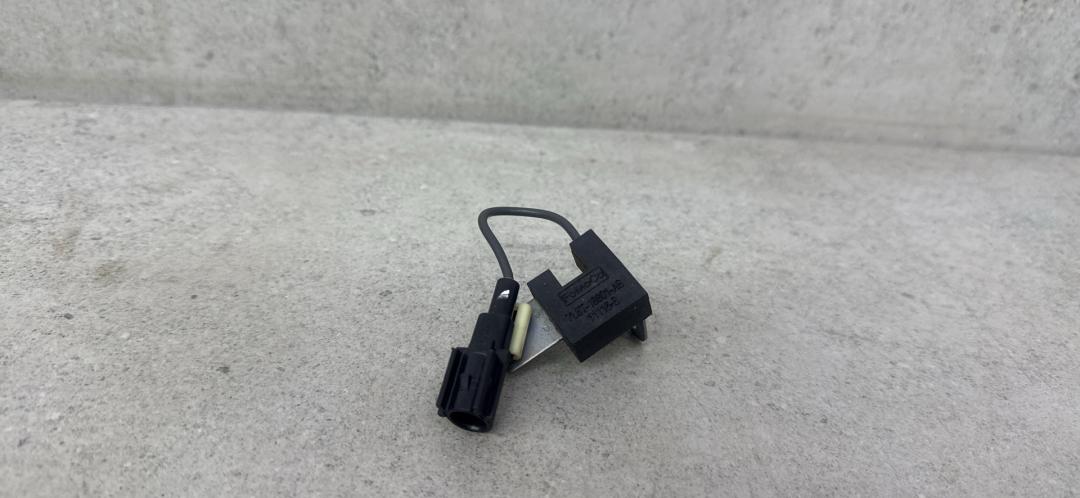 конденсатор Ford Mondeo 5 поколение 2015, 7L8T18801AB - фото №1