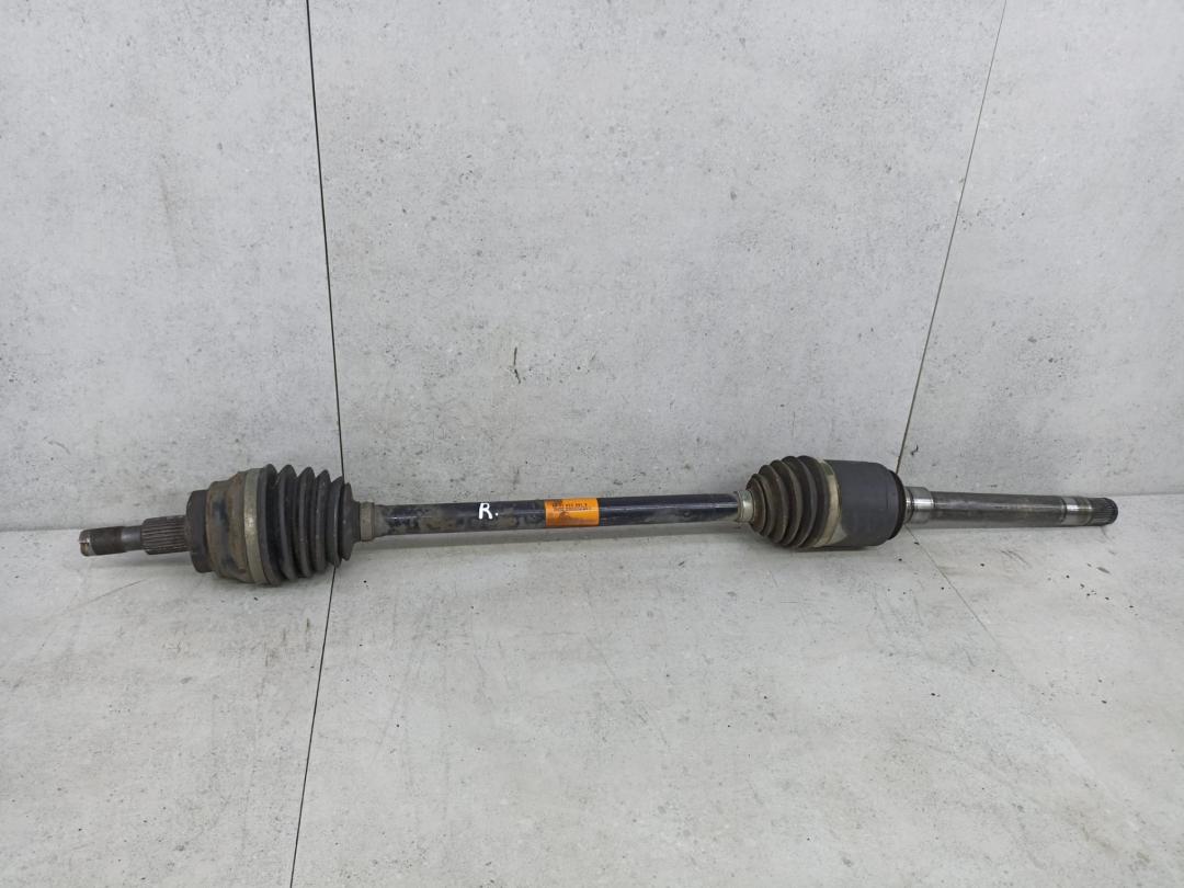 полуось передняя правая (приводной вал, ШРУС) Mercedes-Benz GLE W166 (2015 - 2018), A1663301300 - фото №1