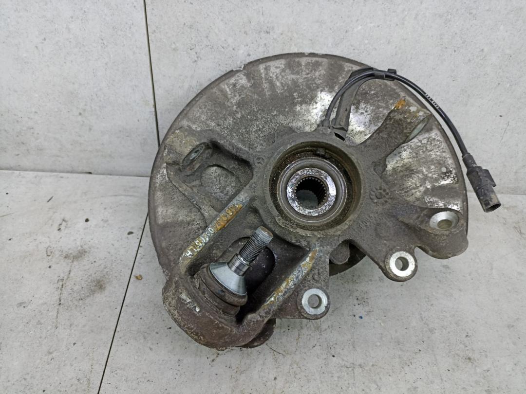 кулак задний левый Mercedes-Benz GLE W166 2017, A1663570105 - фото №1