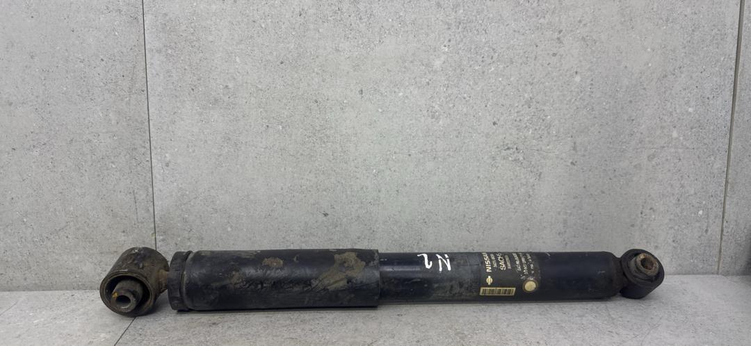 амортизатор задний Nissan Qashqai 1 поколение (2006 - 2010), 56210BR20A - фото №1