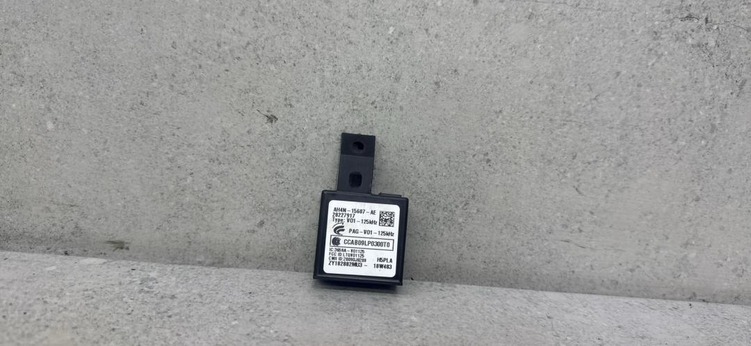 Иммобилайзер Land Rover Range Rover Sport 2 поколение (2013 - 2017), AH4N-15607-AE - фото №1