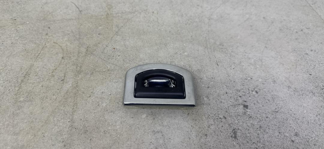 петля крышки багажника Volkswagen Passat B7 (2010 - 2015), 1K0864203 - фото №1