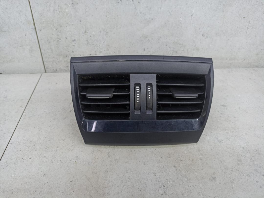 дефлектор обдува салона BMW X5 F15 2018, 64229252012 - фото №1