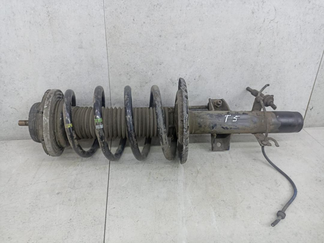 амортизатор передний Volkswagen Transporter T5 2009, 7H0413031 - фото №1