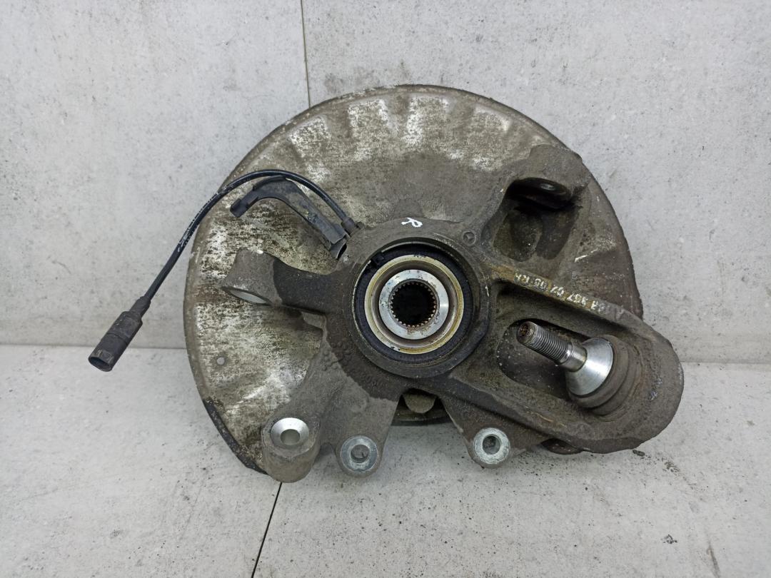 кулак задний правый Mercedes-Benz GLE W166 2017, A1663570205 - фото №1