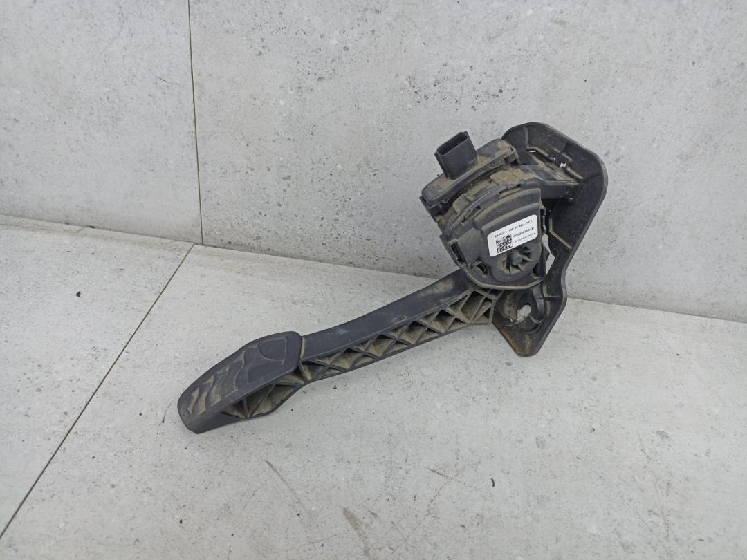 педаль Ford Tourneo Custom 1 поколение 2016, BK219F836 - фото №1