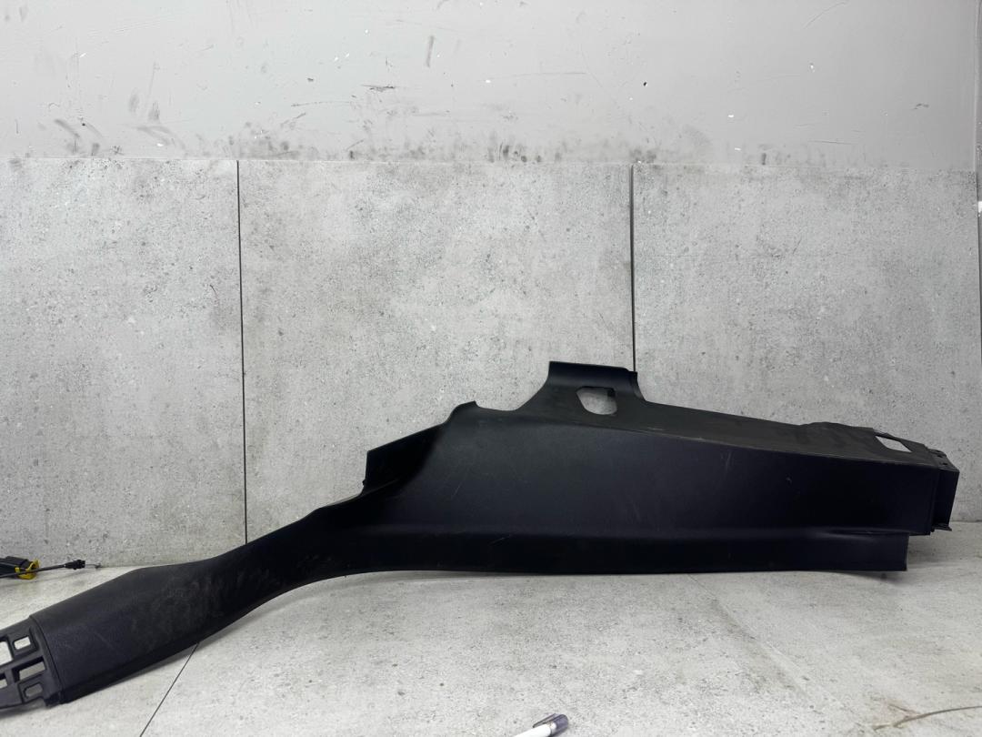 обшивка задней арки Porsche Macan 1 поколение (2013 - 2019), 95B867767F - фото №1