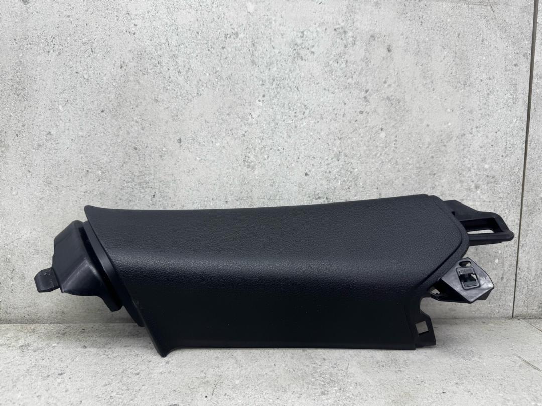 обшивка стойки Porsche Macan 1 поколение (2013 - 2019), 95B867288 - фото №1