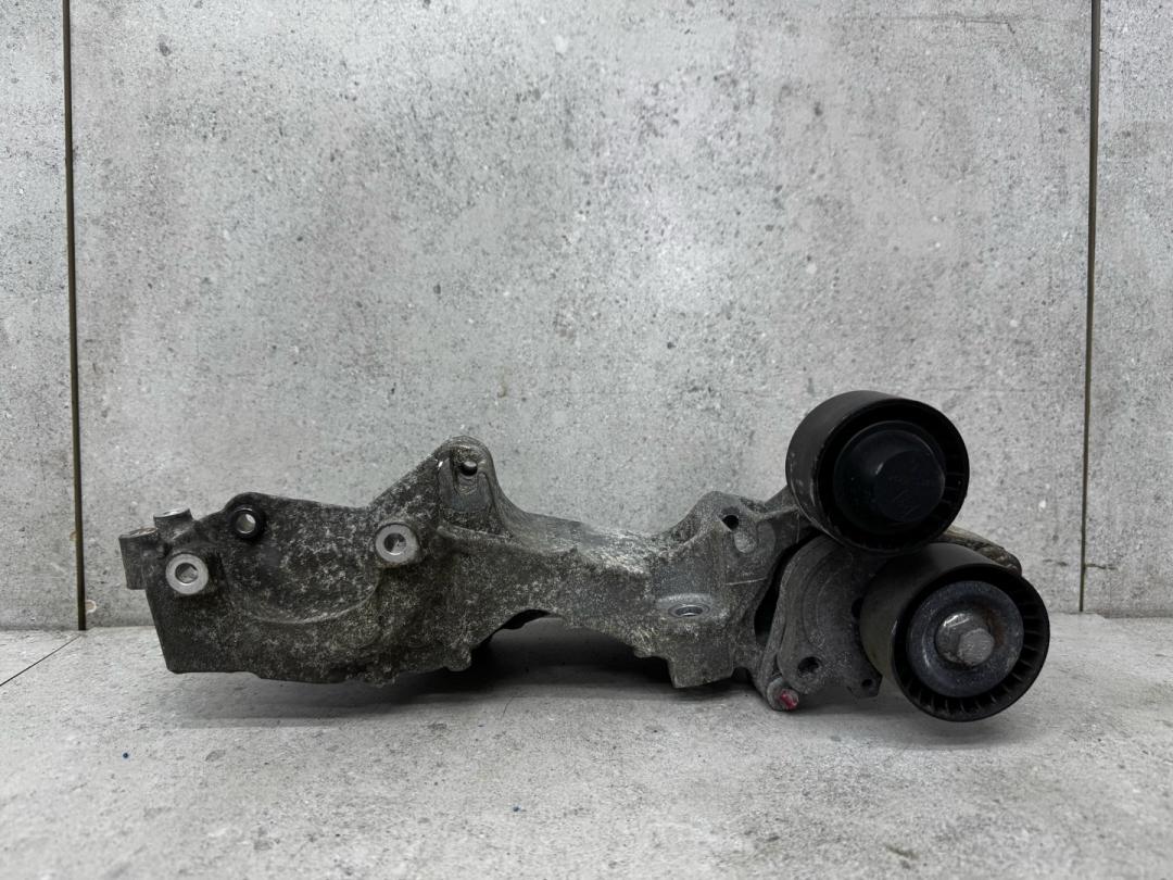 кронштейн генератора Renault Master 3 поколение (2010 - 2014), 117103703R - фото №1