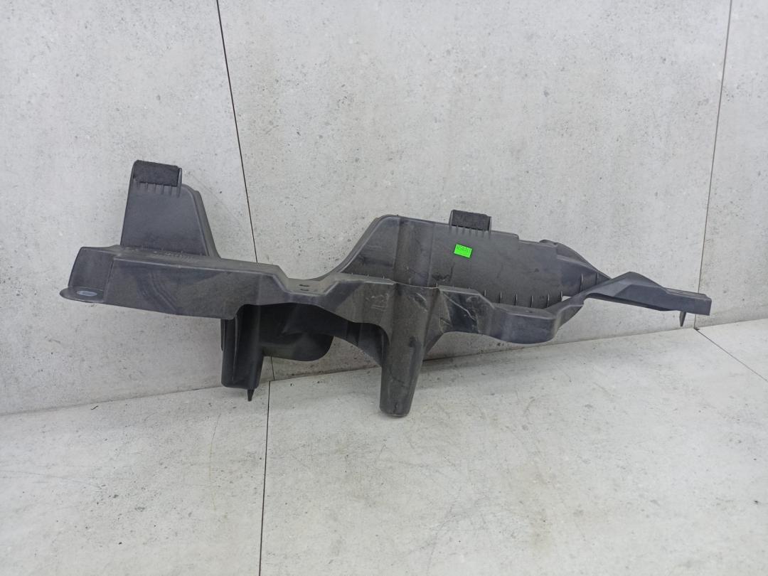 Кронштейн полки багажника Mercedes-Benz GLE Coupe C292 2018, A2928900700 - фото №1