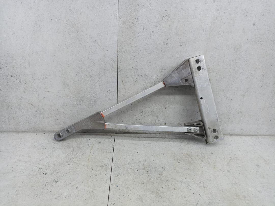 распорка кузова Mercedes-Benz S-Класс W222/C217/A217 2016, A2226200485 - фото №1