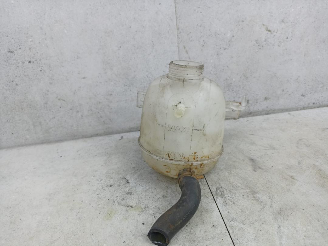 бачок расширительный Renault Logan 1 поколение 2009, 7700836316, 987078952 - фото №1