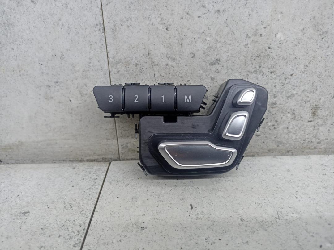 блок управления сиденьем Mercedes-Benz GLE W166 2018, A1669058200 - фото №1