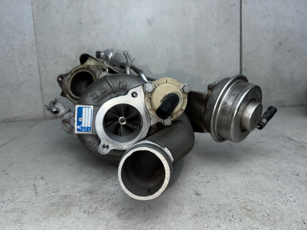 турбина Bentley Flying Spur 2 поколение 2015, 6.0 л., CVAA, бензин, 07C145061 - фото №1