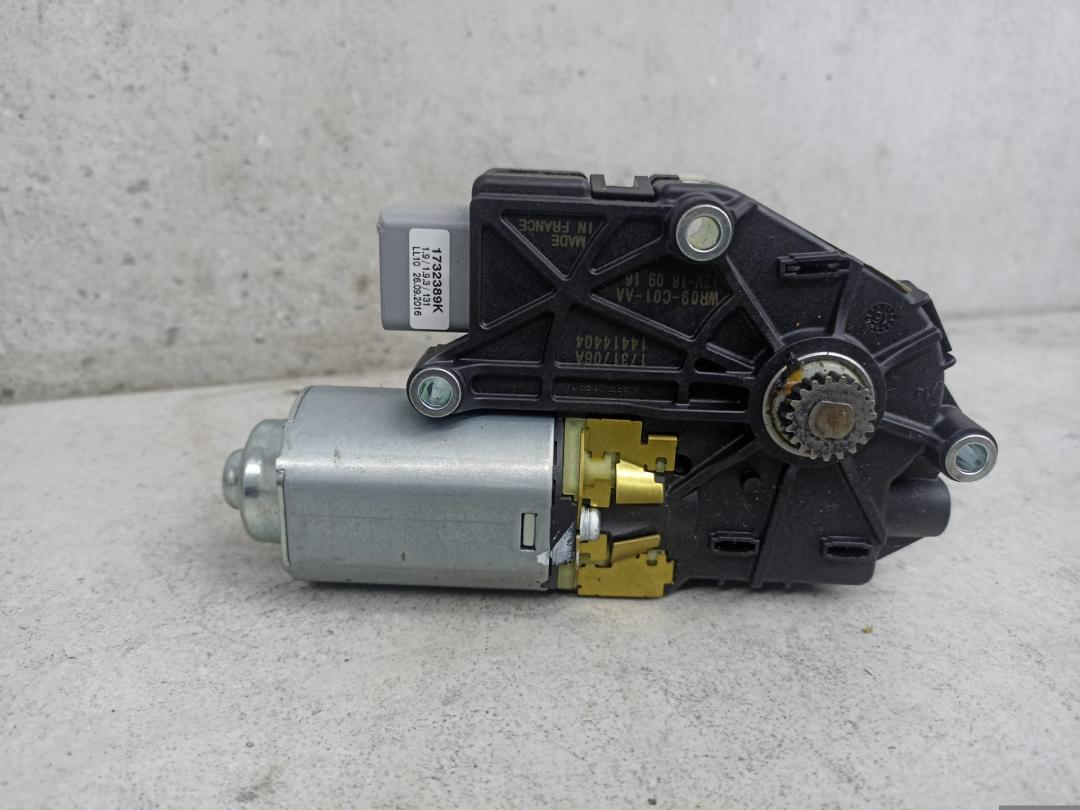 двигатель электролюка Land Rover Range Rover 4 поколение 2016, CPLA53505AD - фото №1