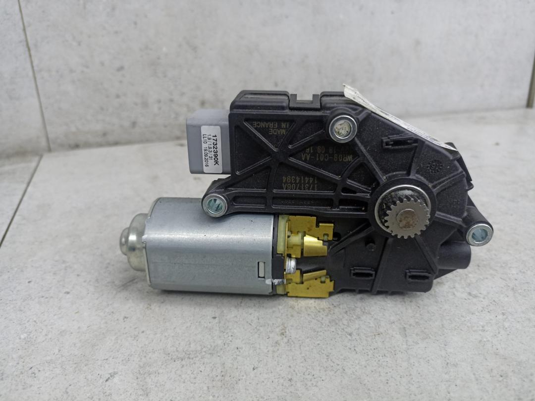 двигатель электролюка Land Rover Range Rover 4 поколение 2016, CPLA53505BD - фото №1