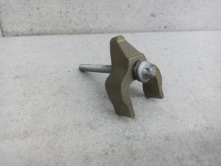 крепление форсунки BMW 5 серия F10/F11 [рестайлинг] 2017, 3.0 л., N57 D30 A, дизель, 13537809798