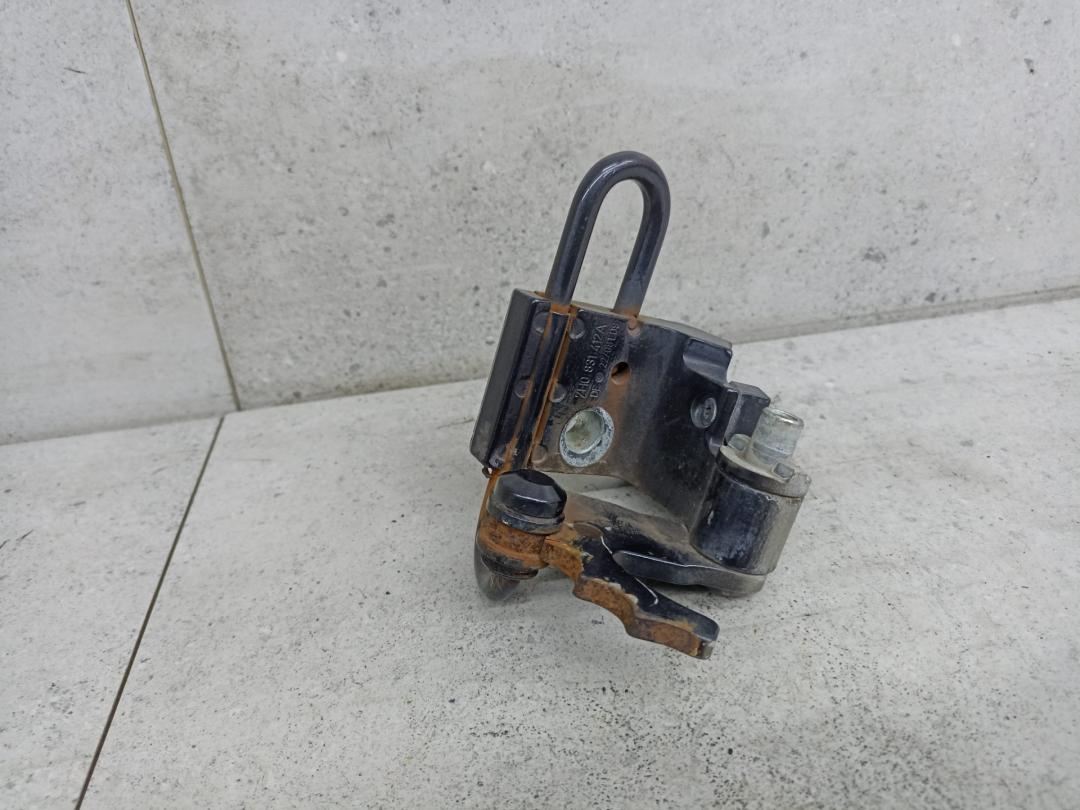 петля двери Volkswagen Transporter T5 2008, 7H0831412A - фото №1