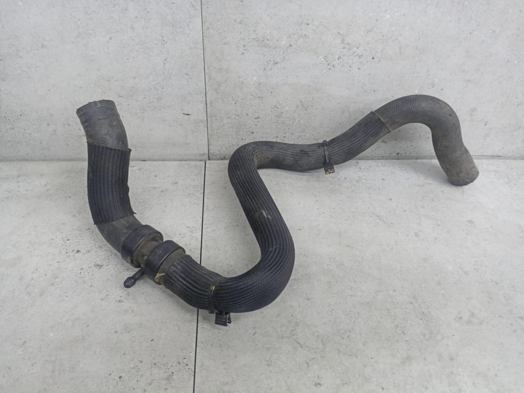 патрубок радиатора Renault Megane 4 поколение 2018, 215030960R - фото №1