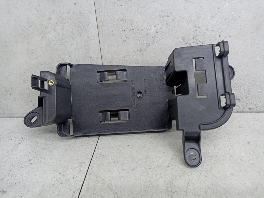 кронштейн (крепление) Mercedes-Benz GLC Coupe C253 2018, 2.1 л., OM 651.921, дизель, A1675450600 - фото №1