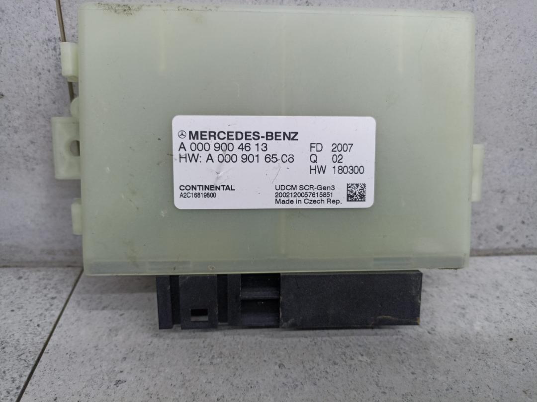 блок управления AdBlue Mercedes-Benz GLC Coupe C253 2018, 2.1 л., OM 651.921, дизель, A0009004613 - фото №1