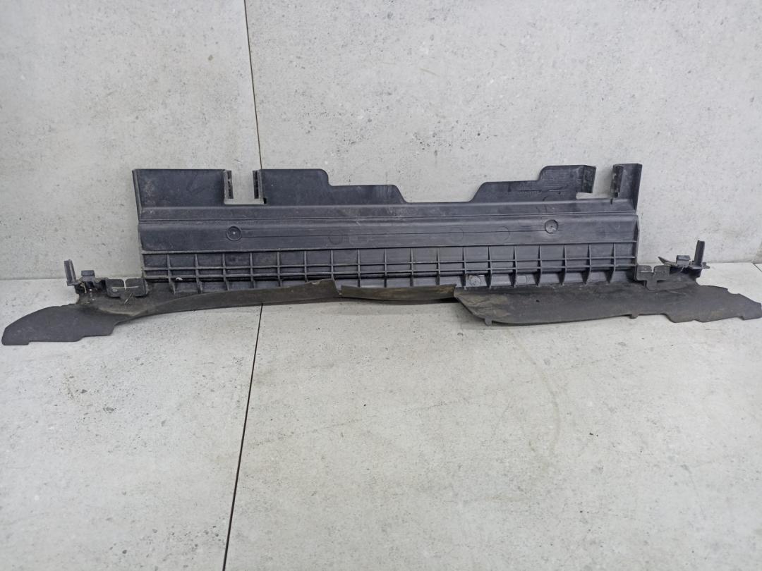 воздуховод (дефлектор) радиатора Mercedes-Benz GLC Coupe C253 2018, A2135050130 - фото №1