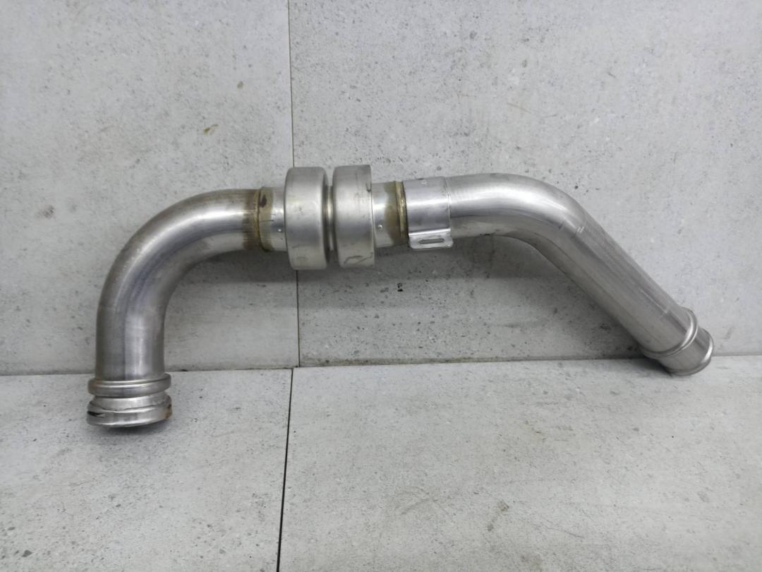 патрубок интеркулера Renault Scenic 2 поколение 2004, 8200306925E - фото №1