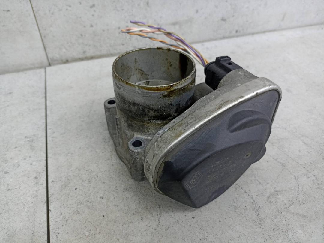 заслонка дроссельная Renault Megane 3 поколение (2008 - 2014), 8200190230, 8200171134 - фото №1