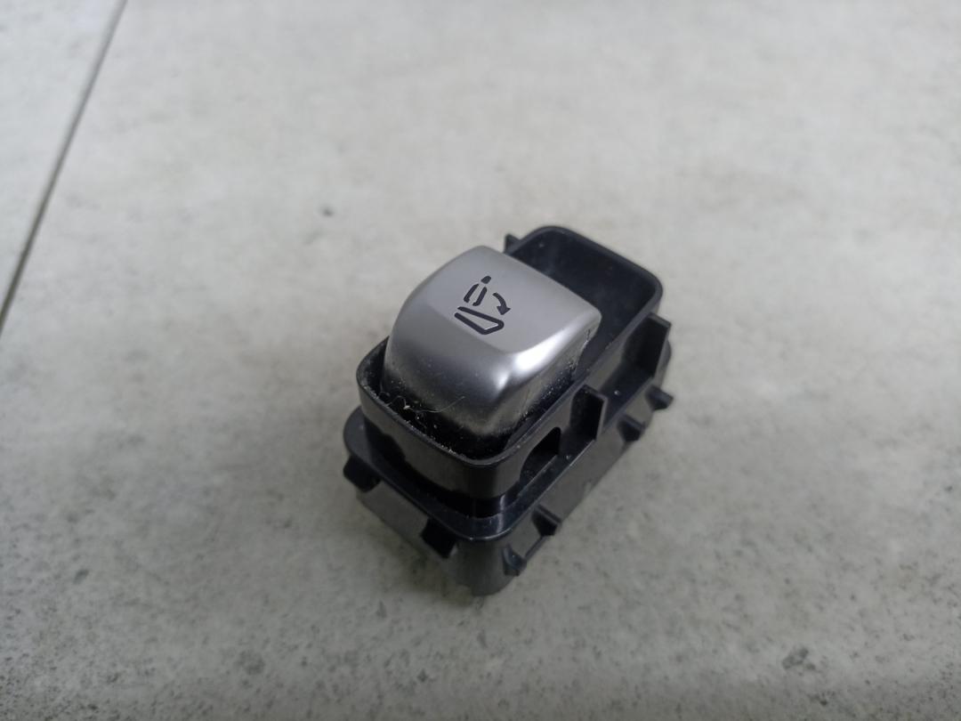 ручка ( кнопка ) складывания сиденья Mercedes-Benz GLC Coupe C253 2018, 2.1 л., OM 651.921, дизель, A2059052213 - фото №1