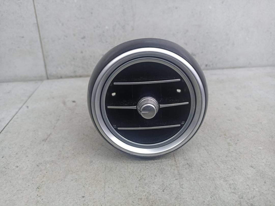 дефлектор обдува салона Mercedes-Benz GLC Coupe C253 2018, A2058303804 - фото №1