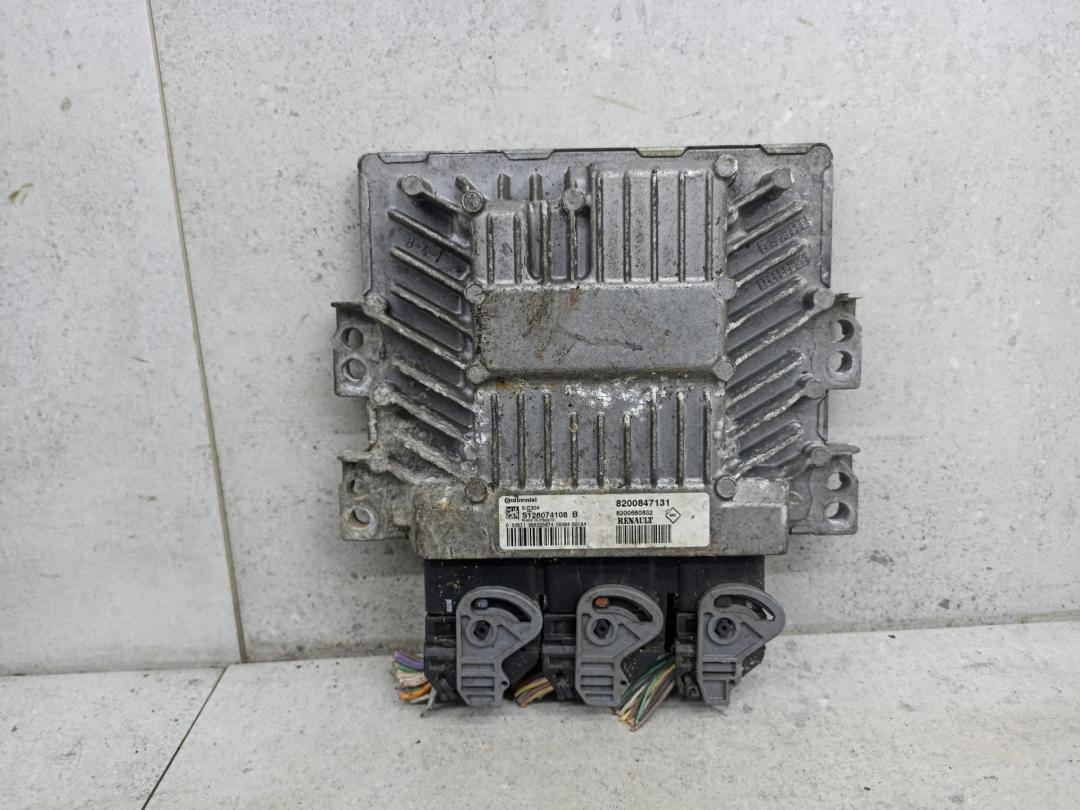 блок управления двигателем Renault Scenic 2 поколение 2006, 8200847131, 8200680832 - фото №1