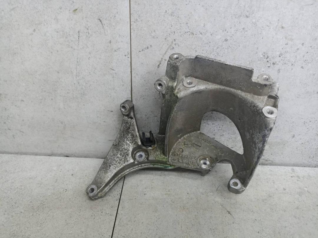 кронштейн топливного фильтра Citroen C4 2 поколение 2010, 9672309780 - фото №1