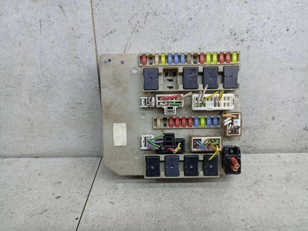 блок предохранителей Renault Clio 3 поколение (2005 - 2009), 674660B - фото №1