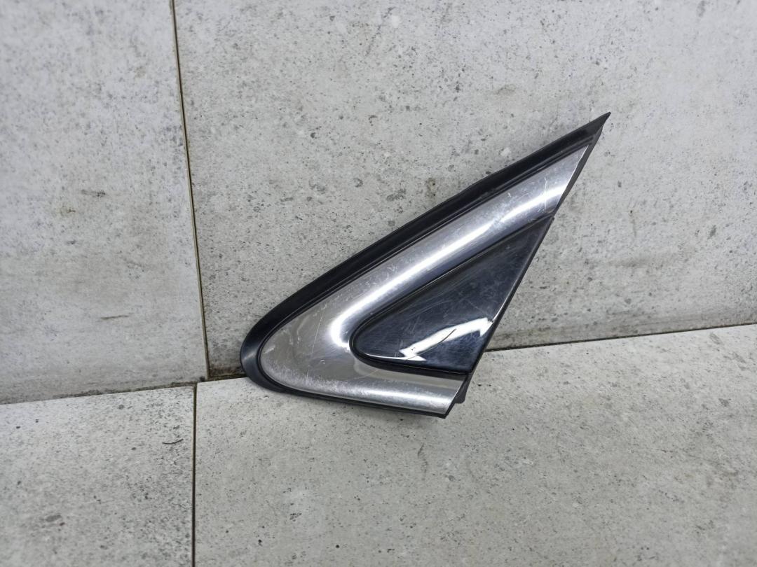 накладка крыла (уголок зеркала) переднего левая Kia Sorento 3 поколение 2016, 86180C5000 - фото №1