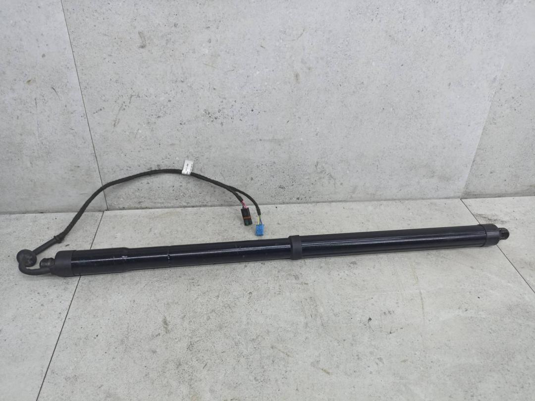 амортизатор крышки багажника (3-5 двери) Porsche Panamera 970 2013, 97051257313 - фото №1