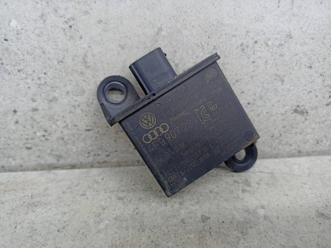 датчик давления в шине Volkswagen Touareg 2 поколение 2014, 4F0907283 - фото №1