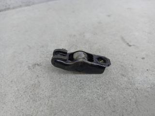 коромысло клапана (рокер) Renault Trafic 2 поколение [рестайлинг] 2009, 7701062311