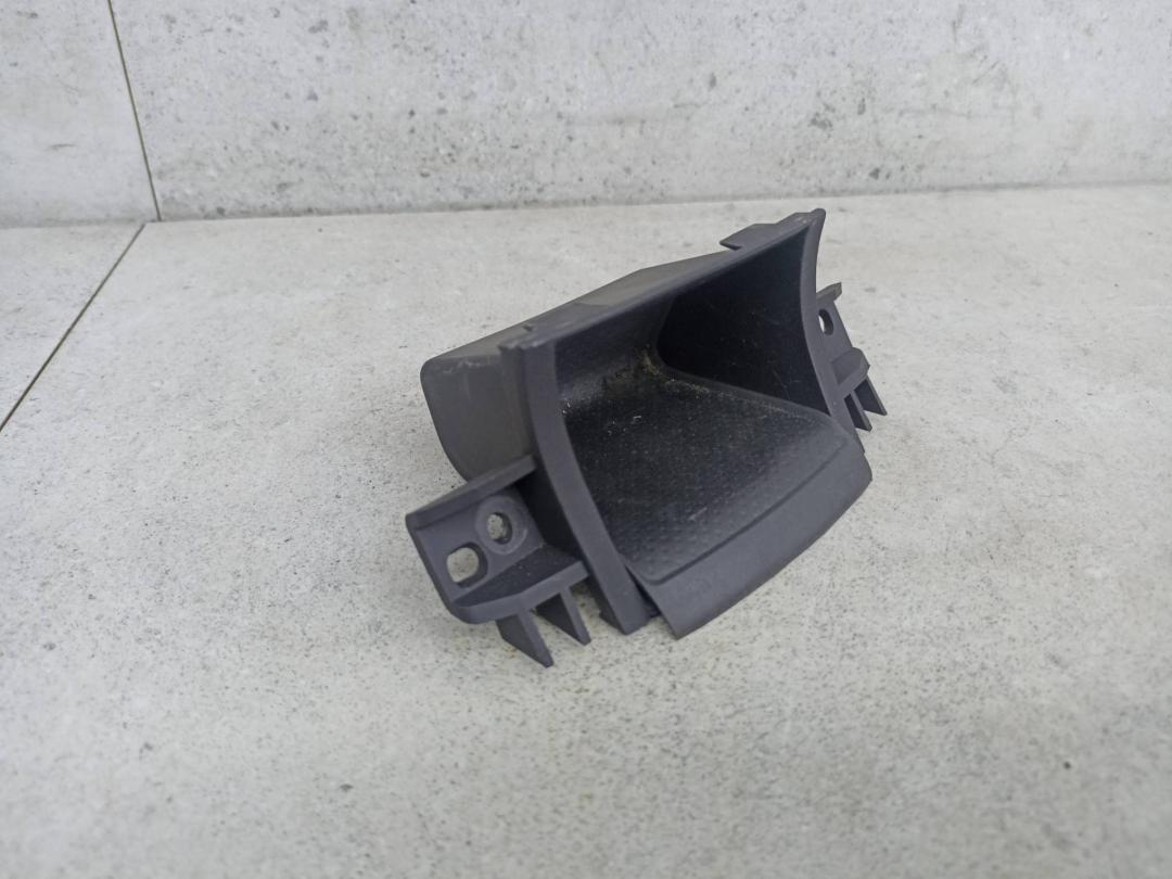 вещевой ящик центральной консоли Chevrolet Cruze 1 поколение 2010, 94564453 - фото №1