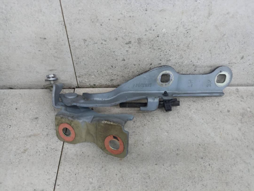 петля капота левая Chevrolet Cruze 1 поколение 2010, 96932077 - фото №1