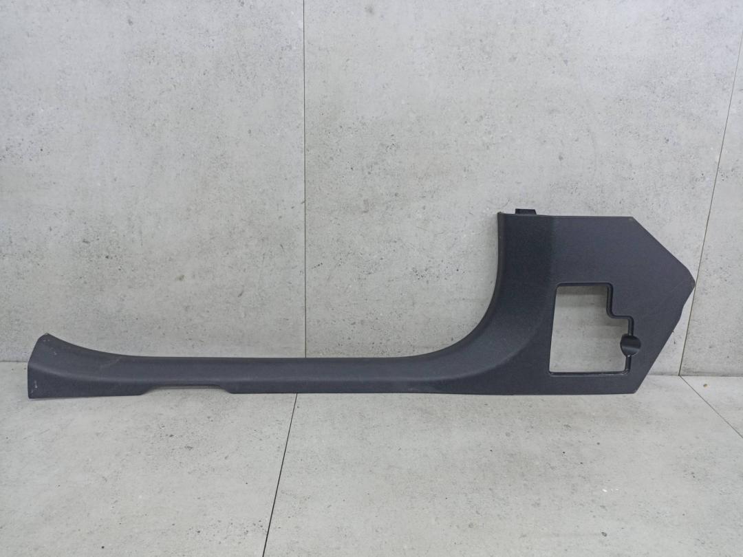 накладка на порог внутренняя Mercedes-Benz C-Класс W205/S205/C205 (2014 - 2018), A2056860536 - фото №1