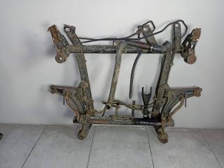 балка подвески передняя (подрамник) Mercedes-Benz Vito W638 2002, W638