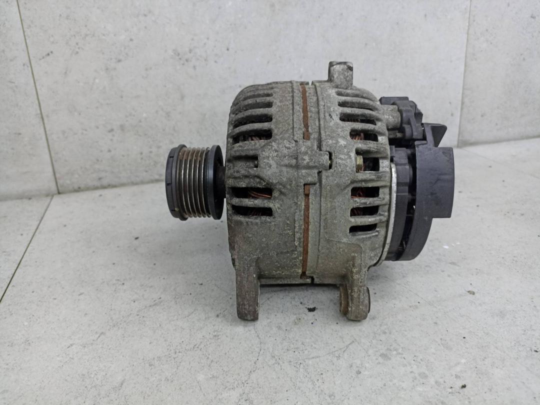 генератор Renault Megane 2 поколение 2006, 8200390676 - фото №1