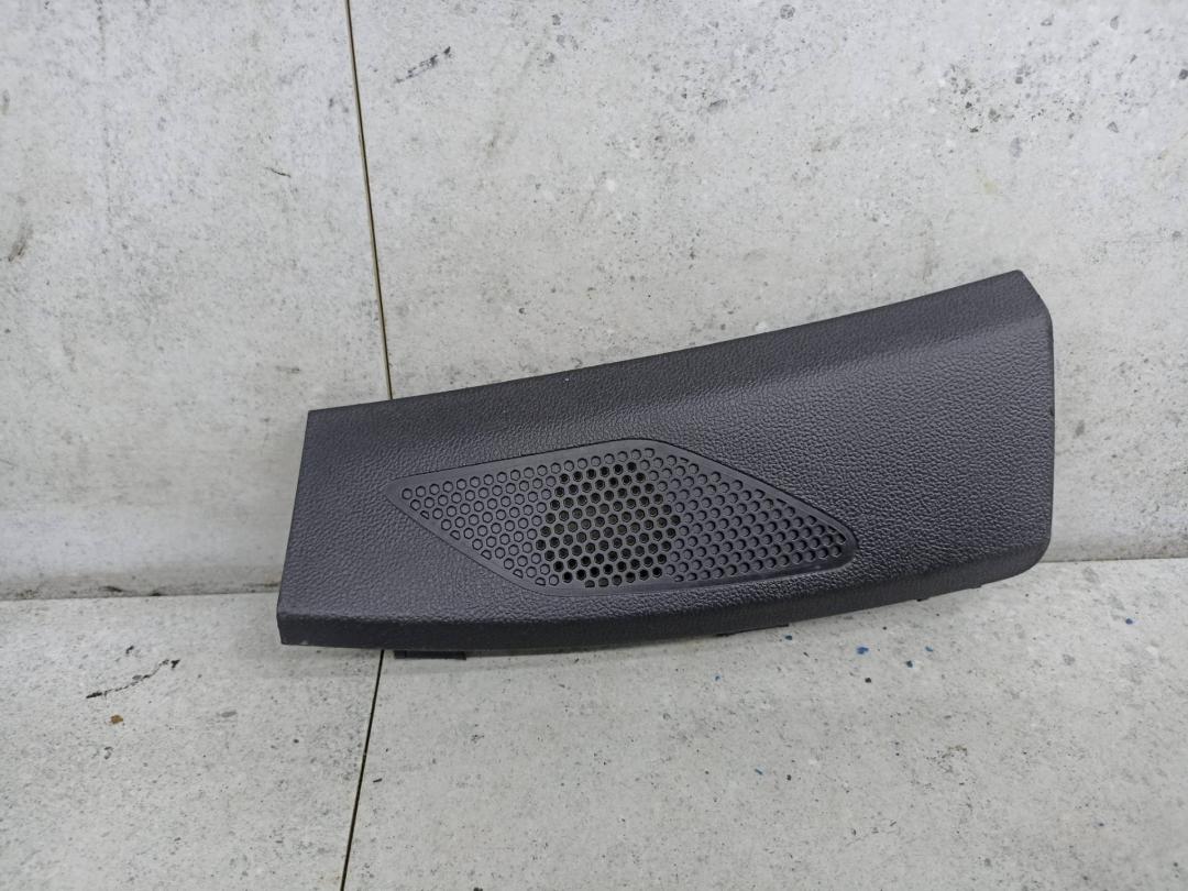 пластик Renault Kadjar 1 поколение 2018, 281C23825R - фото №1