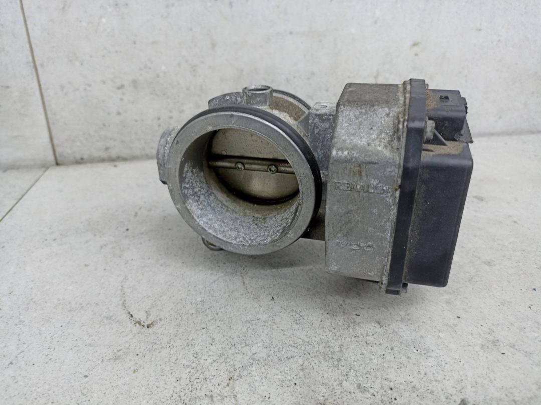 заслонка дроссельная Lada Largus 1 поколение 2014, 1.6 л., 8200063652 - фото №1