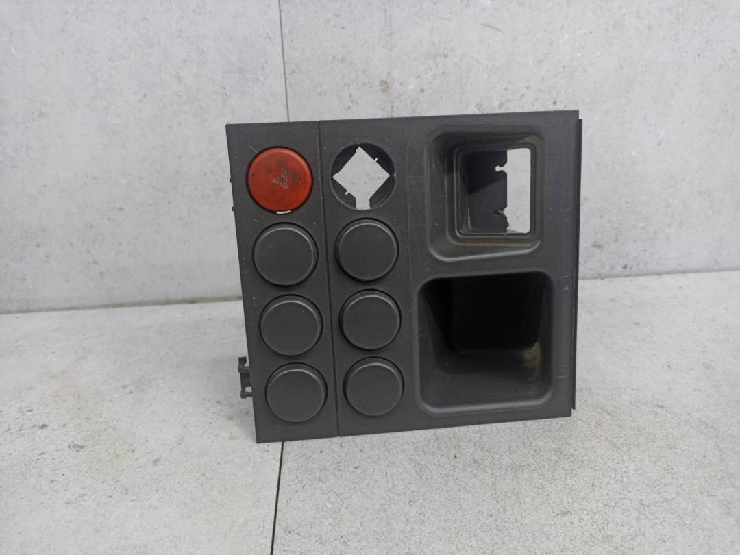 кнопка (выключатель) IVECO Daily 3 поколение 2001, 500336398 - фото №1