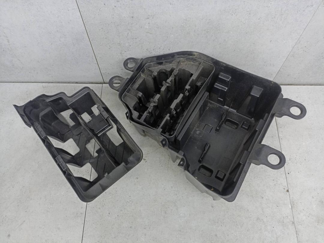 короб предохранителей Mercedes-Benz GLE W166 (2015 - 2018), A1665400024 - фото №1